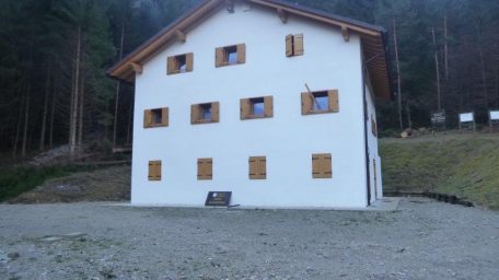 Concessione del fabbricato Casera Valmontina nella Foresta regionale della Valmontina in comune di Perarolo di Cadore (BL)