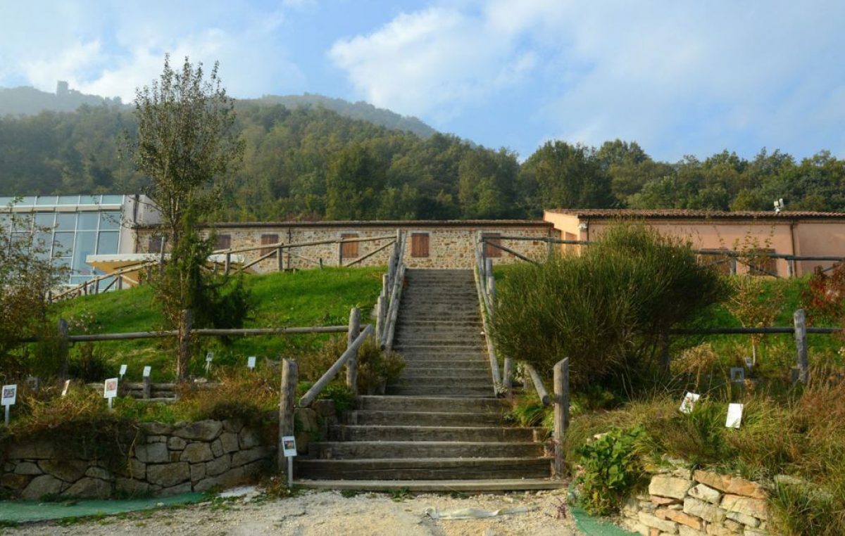 GALZIGNANO TERME (PD), I PIANETI DEL SISTEMA SOLARE NEL GIARDINO BOTANICO DEI COLLI EUGANEI