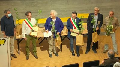 PICCOLI BOSCHI CRESCONO, CONSEGNATO IL PREMIO “JEAN GIONO” 2021, L’UOMO CHE PIANTAVA GLI ALBERI…